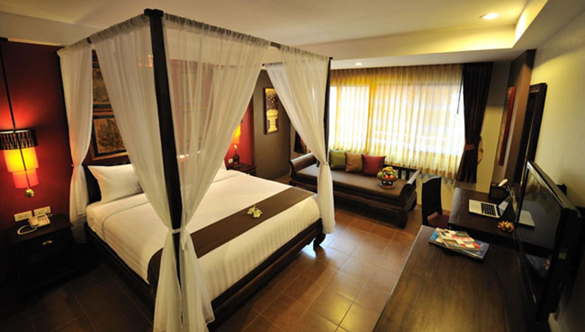 Siralanna Hotel Patong Екстер'єр фото