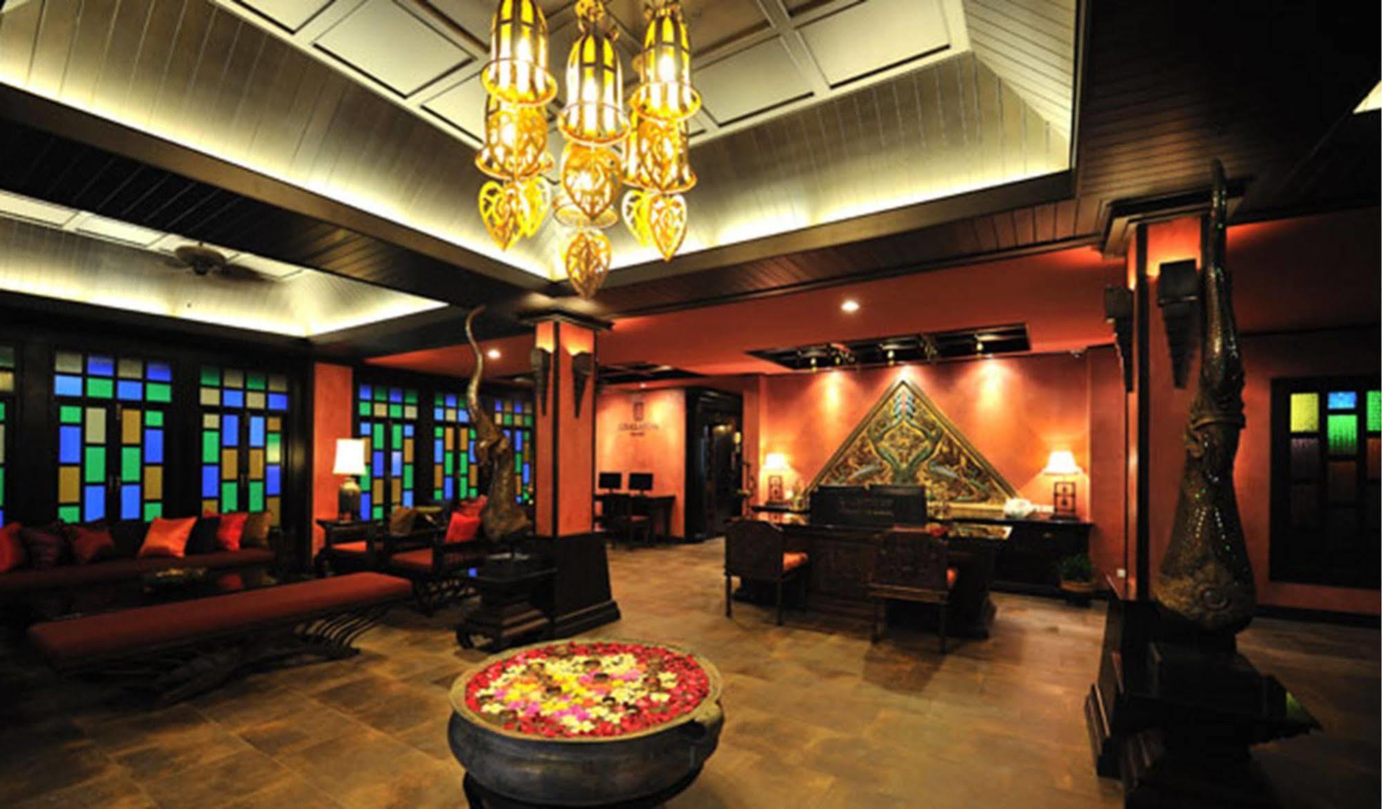 Siralanna Hotel Patong Екстер'єр фото
