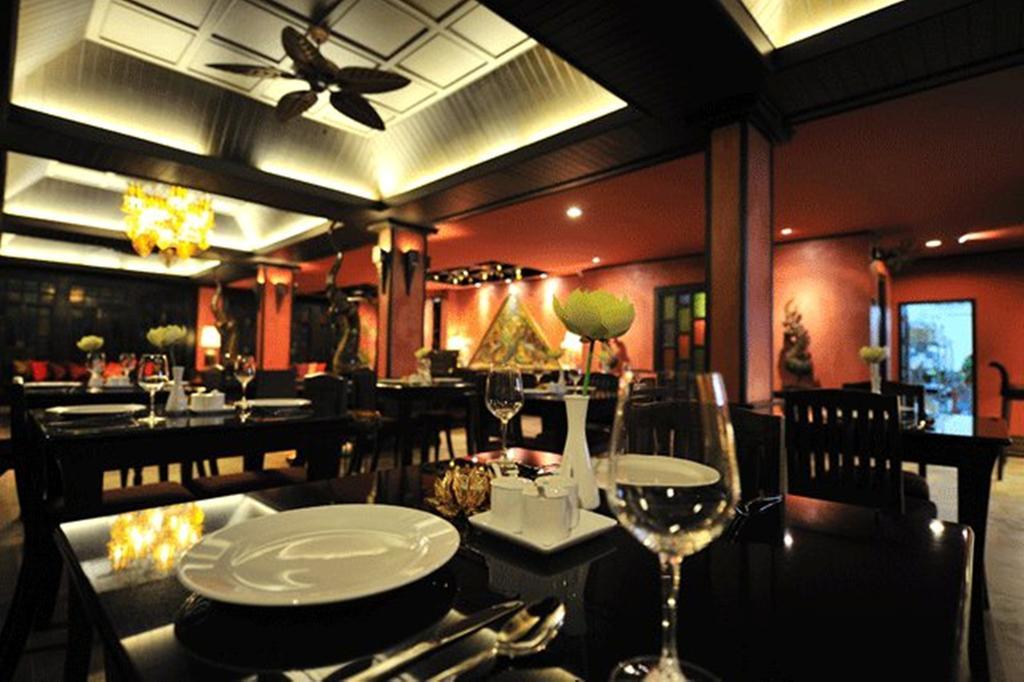 Siralanna Hotel Patong Екстер'єр фото